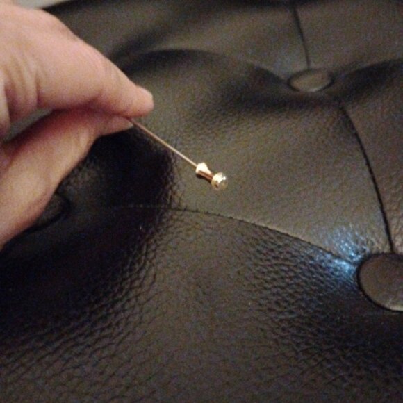 Hat Pin Stick Radiant Red Beads with Accents of Gold Decorations Length ~ 5.5' - Picture 6 of 10